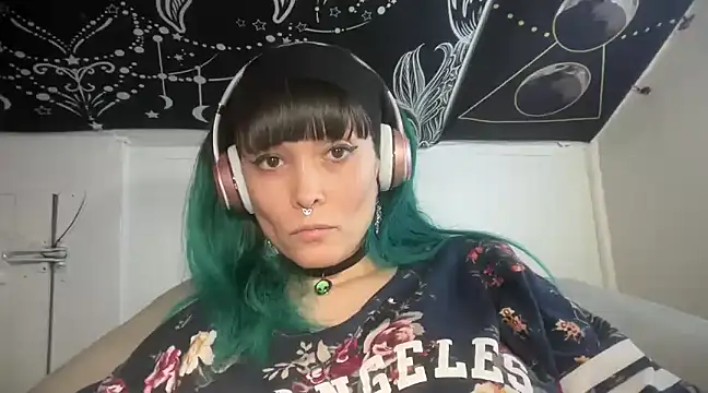 Snapshot of FRRANNKIE chatting on March 2, 2025, 2:47 pm FRRANNKIE online show from March 2, 2025, 2:47 pm