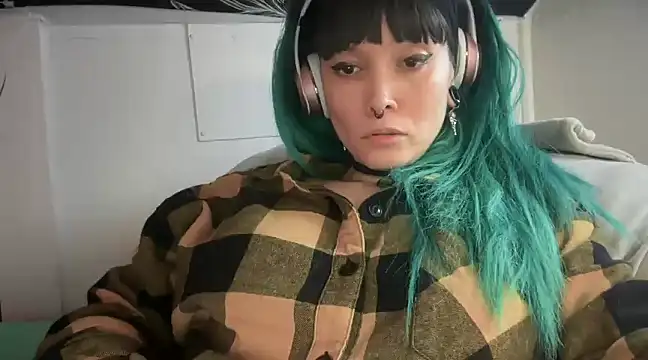 Snapshot of FRRANNKIE chatting on March 1, 2025, 3:27 pm FRRANNKIE online show from March 1, 2025, 3:27 pm