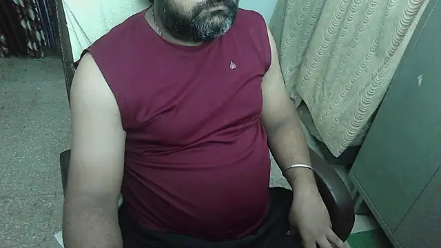 Snapshot of rentarob chatting on October 16, 2025, 9:06 am rentarob online show from October 16, 2025, 9:06 am