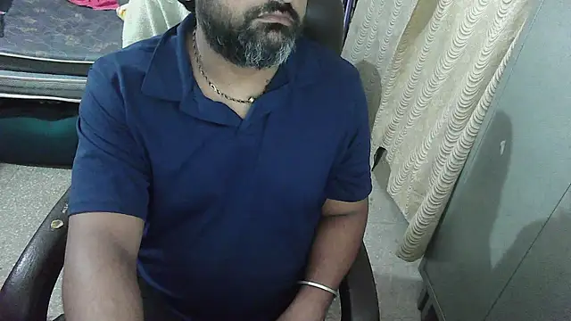 Snapshot of rentarob chatting on November 8, 2025, 8:07 am rentarob online show from November 8, 2025, 8:07 am