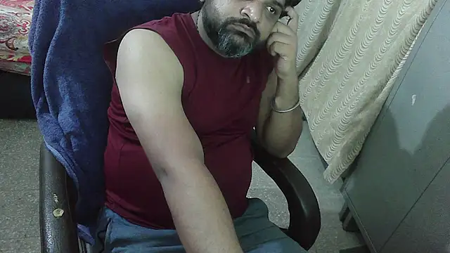 Snapshot of rentarob chatting on October 27, 2025, 5:47 pm rentarob online show from October 27, 2025, 5:47 pm