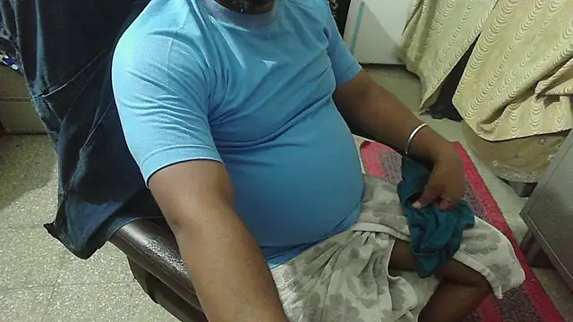 Snapshot of rentarob chatting on November 23, 2025, 10:47 am rentarob online show from November 23, 2025, 10:47 am