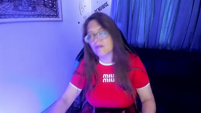 Snapshot of Ivette_Shaira chatting on June 13, 2026, 12:14 pm Ivette Shaira online show from June 13, 2026, 12:14 pm