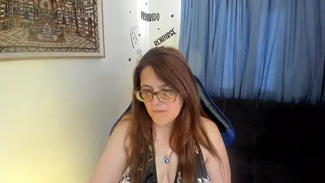 Snapshot of Ivette_Shaira chatting on June 28, 2026, 6:36 pm Ivette Shaira online show from June 28, 2026, 6:36 pm
