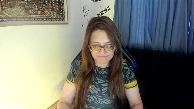 Snapshot of Ivette_Shaira chatting on July 7, 2026, 12:09 pm Ivette Shaira online show from July 7, 2026, 12:09 pm