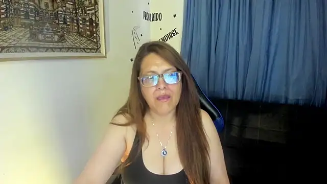 Snapshot of Ivette_Shaira chatting on June 26, 2026, 11:38 am Ivette Shaira online show from June 26, 2026, 11:38 am