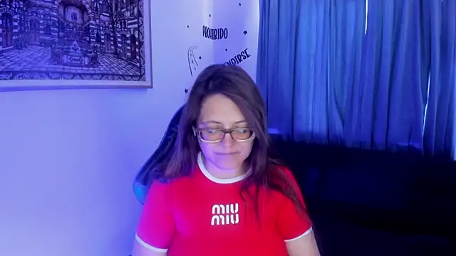 Snapshot of Ivette_Shaira chatting on July 6, 2026, 3:03 pm Ivette Shaira online show from July 6, 2026, 3:03 pm