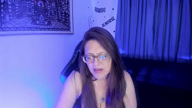 Snapshot of Ivette_Shaira chatting on June 4, 2026, 11:26 am Ivette Shaira online show from June 4, 2026, 11:26 am