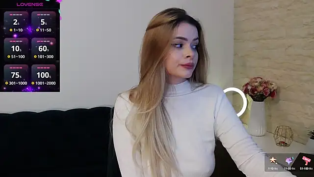 Snapshot of Kailynn_Moenn chatting on December 6, 2024, 7:17 pm Kailynn Moenn online show from December 6, 2024, 7:17 pm
