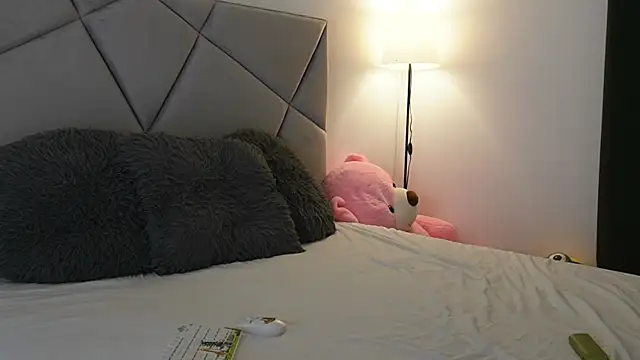 BlueEyesLexy online show from July 25, 2026, 7:38 am