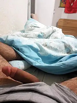 takonundicki1 online show from February 12, 2025, 8:40 pm