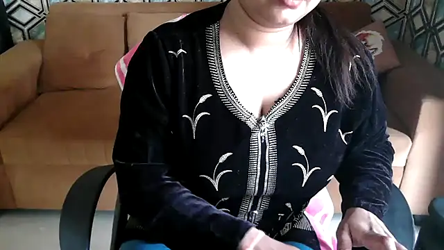 shivi moto online show from February 19, 2025, 6:22 am