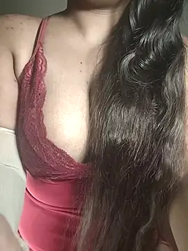 Snapshot of Hurrem_02 chatting on November 28, 2025, 12:27 pm Hurrem 02 online show from November 28, 2025, 12:27 pm