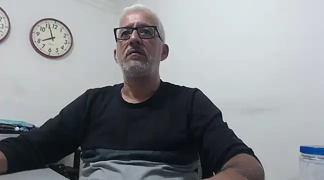 cenizo10124 online show from December 19, 2024, 12:56 am