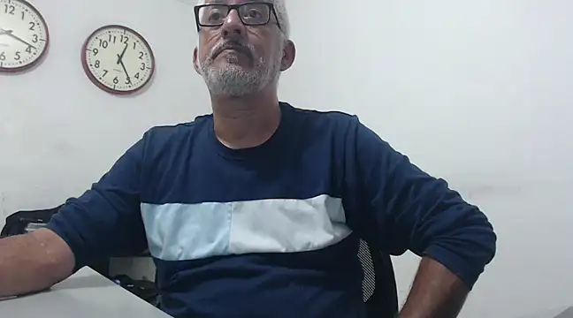 cenizo10124 online show from February 23, 2025, 5:23 am