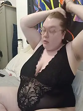 Snapshot of Sexycurvyemilyy chatting on July 25, 2026, 10:27 pm Sexycurvyemilyy online show from July 25, 2026, 10:27 pm