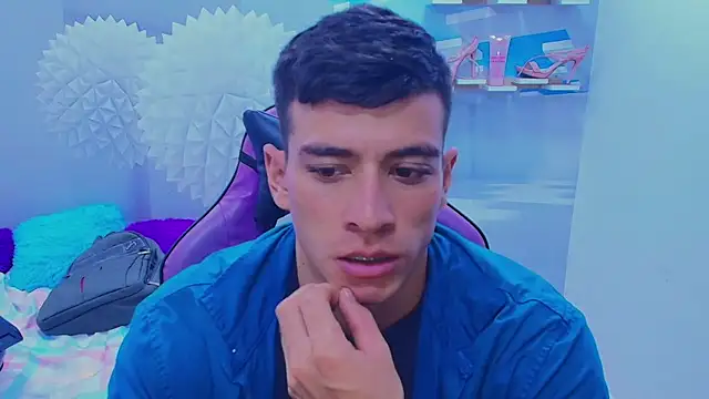 DEIBY BABY online show from November 20, 2025, 8:53 pm