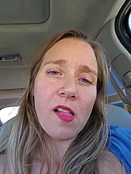 SkyelarSommer online show from February 13, 2026, 4:40 pm