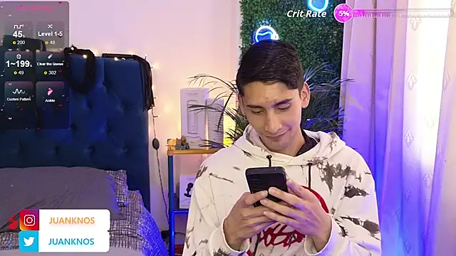 Snapshot of by_pandora chatting on April 30, 2026, 8:05 pm by pandora online show from April 30, 2026, 8:05 pm