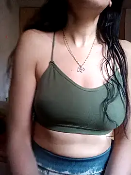 LissaThompsom online show from January 9, 2025, 11:47 am