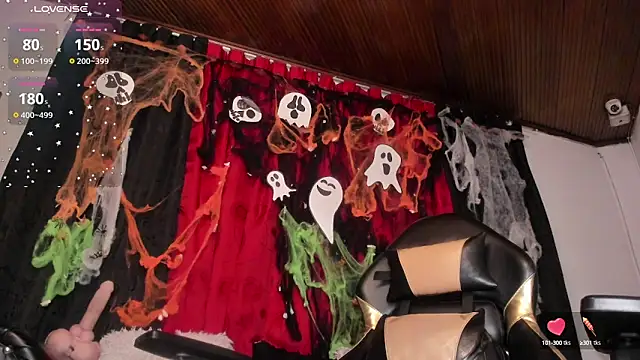 Snapshot of afrika_queen chatting on October 8, 2025, 9:00 am afrika queen online show from October 8, 2025, 9:00 am