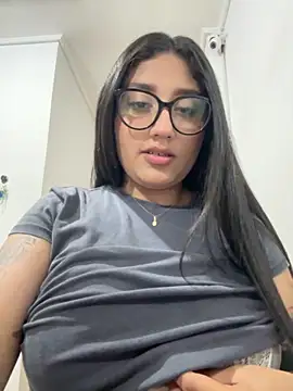 Snapshot of croftsmila chatting on November 19, 2025, 11:05 pm croftsmila online show from November 19, 2025, 11:05 pm