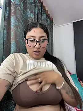 croftsmila online show from February 16, 2026, 10:40 pm