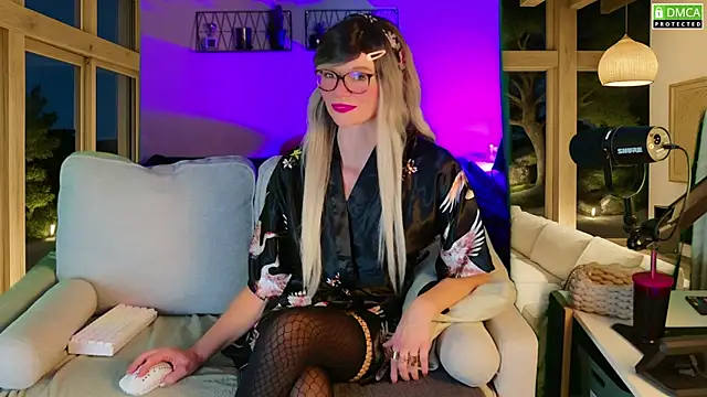 Snapshot of Kittychatte chatting on October 9, 2025, 7:36 pm Kittychatte online show from October 9, 2025, 7:36 pm