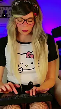 Snapshot of Kittychatte chatting on June 9, 2026, 8:32 pm Kittychatte online show from June 9, 2026, 8:32 pm