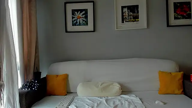 Snapshot of bellahot77 chatting on November 26, 2025, 9:31 am bellahot77 online show from November 26, 2025, 9:31 am