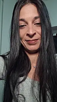 patatinahot87 online show from May 1, 2026, 4:01 pm