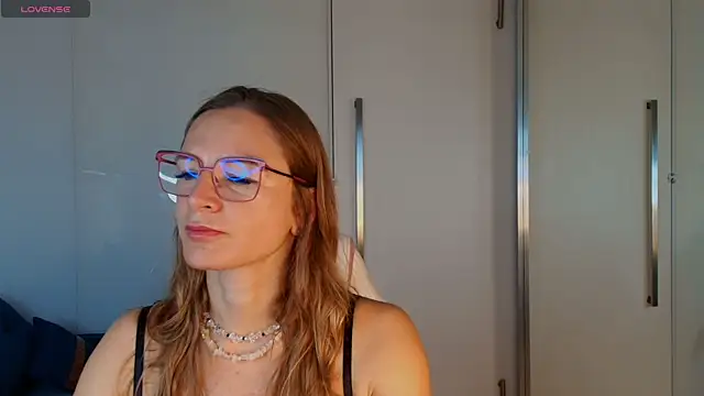 Snapshot of Milf_Tea chatting on June 29, 2026, 10:59 am Milf Tea online show from June 29, 2026, 10:59 am