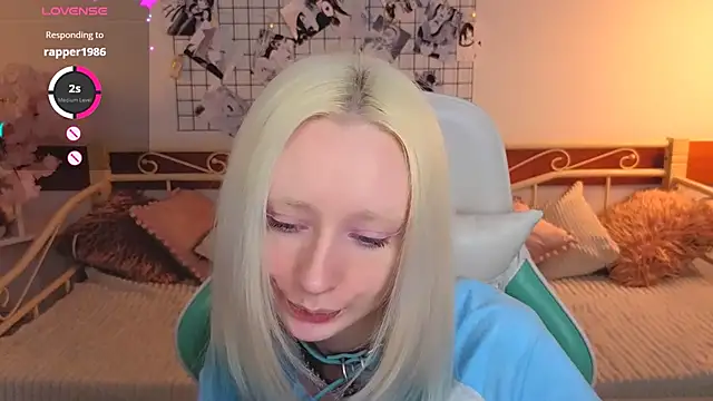 Snapshot of Katia_Kim chatting on February 28, 2026, 6:24 am Katia Kim online show from February 28, 2026, 6:24 am