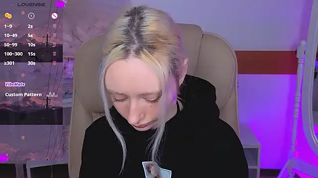 Snapshot of Katia_Kim chatting on February 9, 2026, 6:22 am Katia Kim online show from February 9, 2026, 6:22 am