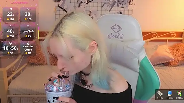 Snapshot of Katia_Kim chatting on March 9, 2026, 6:17 am Katia Kim online show from March 9, 2026, 6:17 am