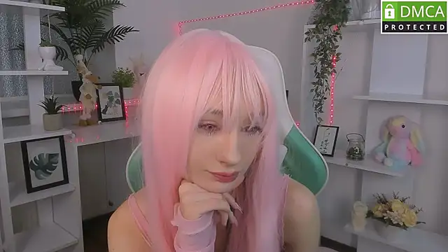 Snapshot of Katia_Kim chatting on October 21, 2025, 5:40 am Katia Kim online show from October 21, 2025, 5:40 am