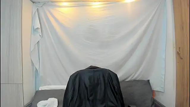 Mhelanny2 online show from January 12, 2026, 2:35 pm