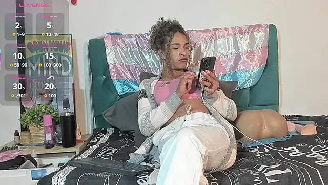 Snapshot of StefanyMiler chatting on June 25, 2026, 7:52 pm StefanyMiler online show from June 25, 2026, 7:52 pm