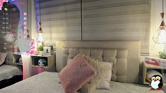 Snapshot of cristal__hot_1 chatting on November 10, 2025, 5:01 am cristal hot 1 online show from November 10, 2025, 5:01 am