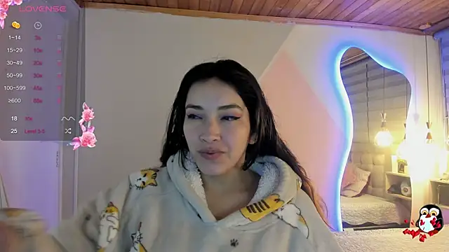 Snapshot of cristal__hot_1 chatting on October 24, 2025, 5:06 am cristal hot 1 online show from October 24, 2025, 5:06 am