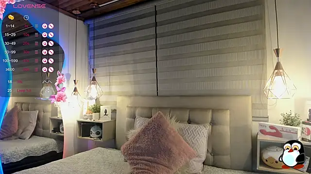 Snapshot of cristal__hot_1 chatting on November 2, 2025, 5:01 am cristal hot 1 online show from November 2, 2025, 5:01 am