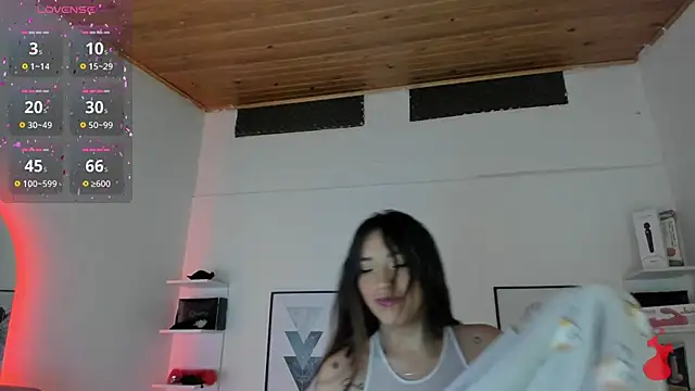 Snapshot of cristal__hot_1 chatting on March 15, 2025, 10:13 am cristal hot 1 online show from March 15, 2025, 10:13 am