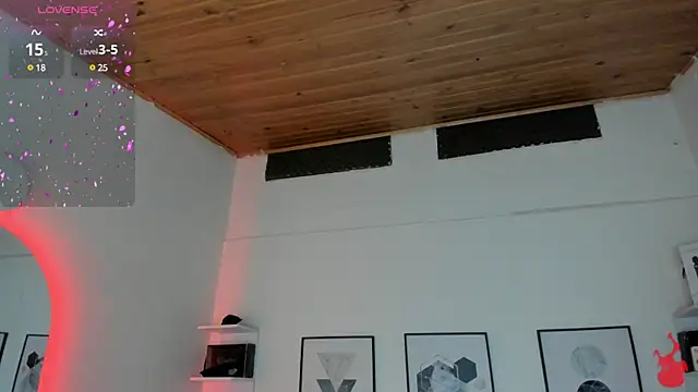 Snapshot of cristal__hot_1 chatting on March 10, 2025, 10:18 am cristal hot 1 online show from March 10, 2025, 10:18 am