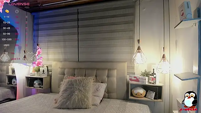 Snapshot of cristal__hot_1 chatting on October 12, 2025, 5:31 am cristal hot 1 online show from October 12, 2025, 5:31 am