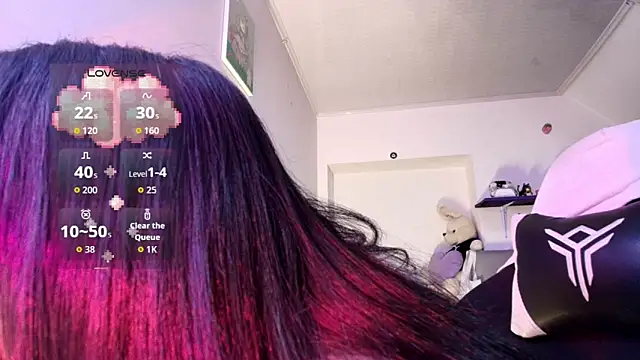 Persia 09 online show from December 15, 2025, 5:46 am