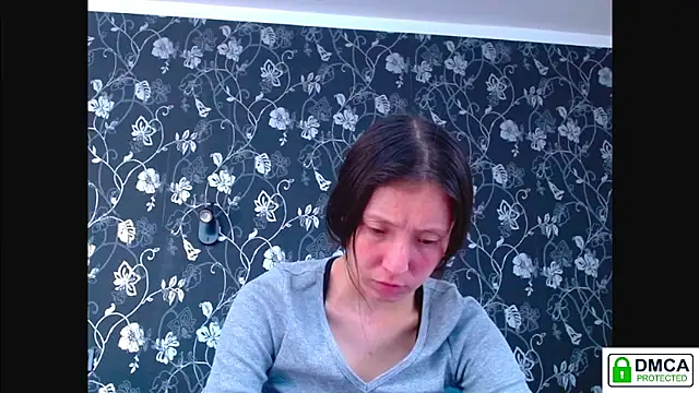Sophi Cute online show from May 1, 2026, 12:54 pm