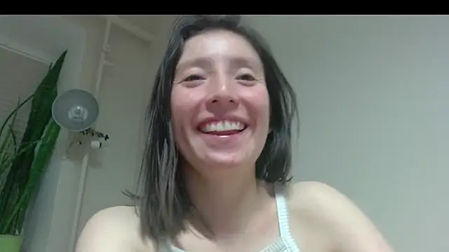 Snapshot of Sophi_Cute chatting on March 9, 2025, 5:28 pm Sophi Cute online show from March 9, 2025, 5:28 pm