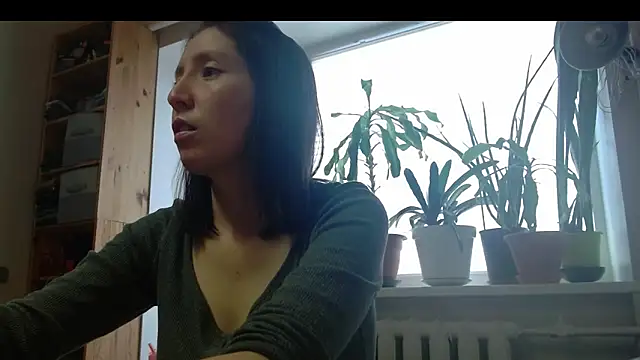 Snapshot of Sophi_Cute chatting on March 7, 2025, 10:56 am Sophi Cute online show from March 7, 2025, 10:56 am