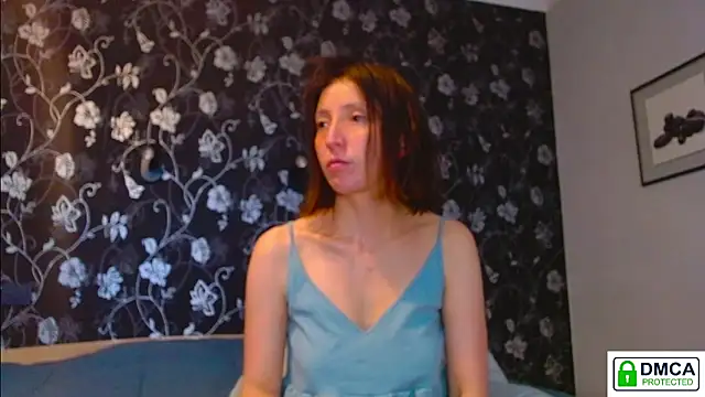 Snapshot of Sophi_Cute chatting on June 20, 2026, 8:08 am Sophi Cute online show from June 20, 2026, 8:08 am