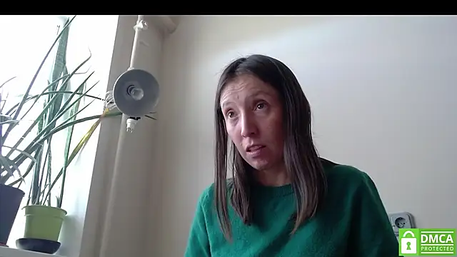 Snapshot of Sophi_Cute chatting on October 1, 2025, 1:26 pm Sophi Cute online show from October 1, 2025, 1:26 pm